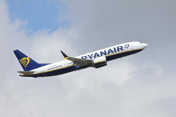 廉价航空重塑亚洲短途旅游：运力下沉与免签放宽背后的复苏逻辑
