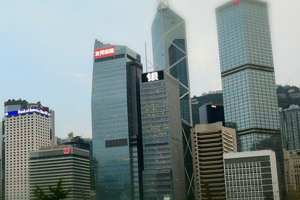 亚洲稳定币监管竞速：中国香港、新加坡与日本的三种路径